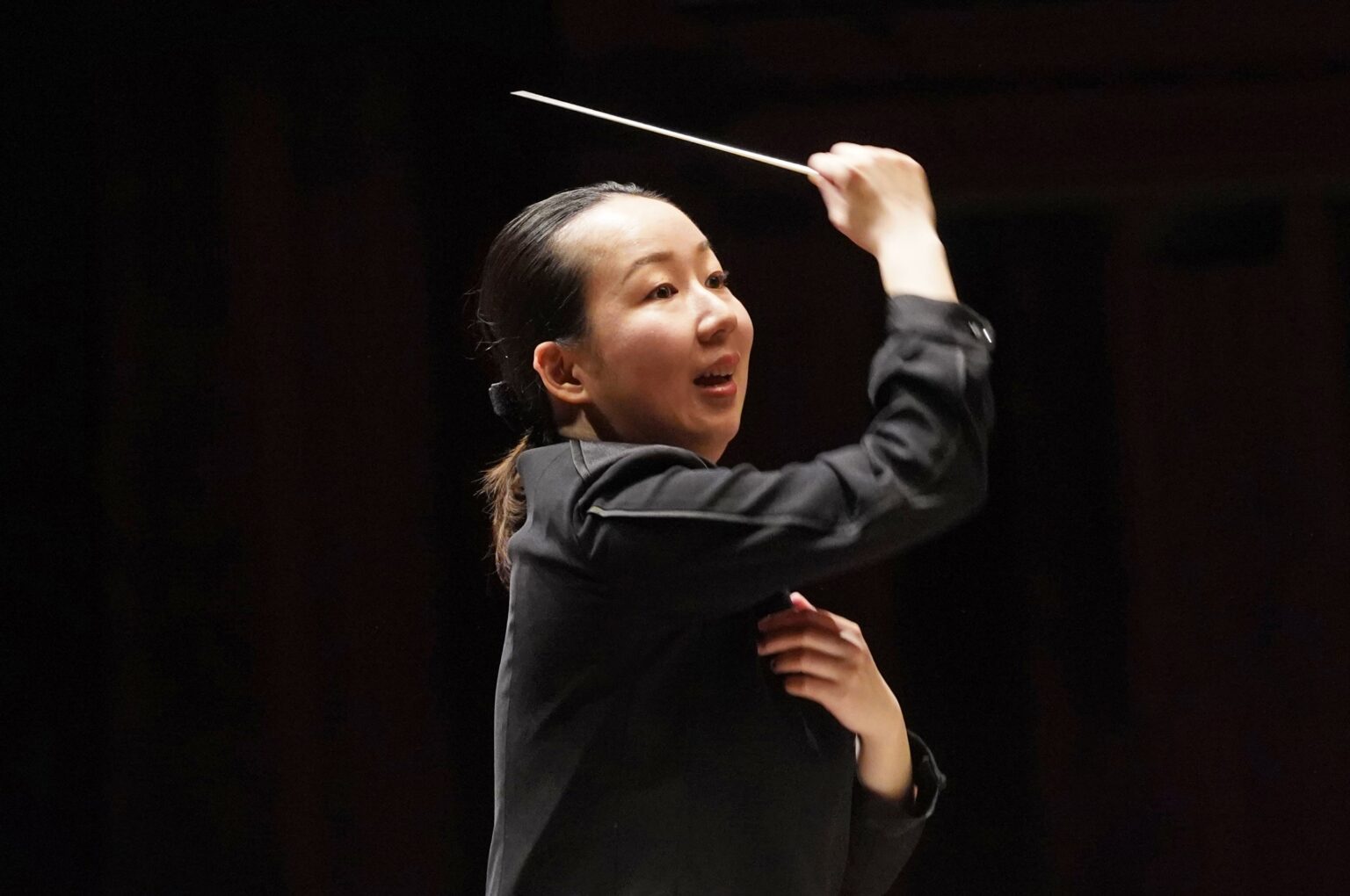 沖澤のどか、《英雄の生涯》 そして京響について語る | レコ芸ONLINE