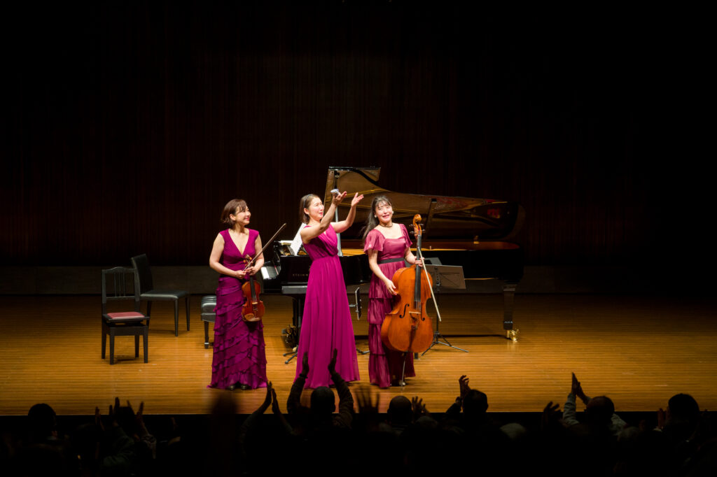 椿三重奏団 写真1 260131_286★